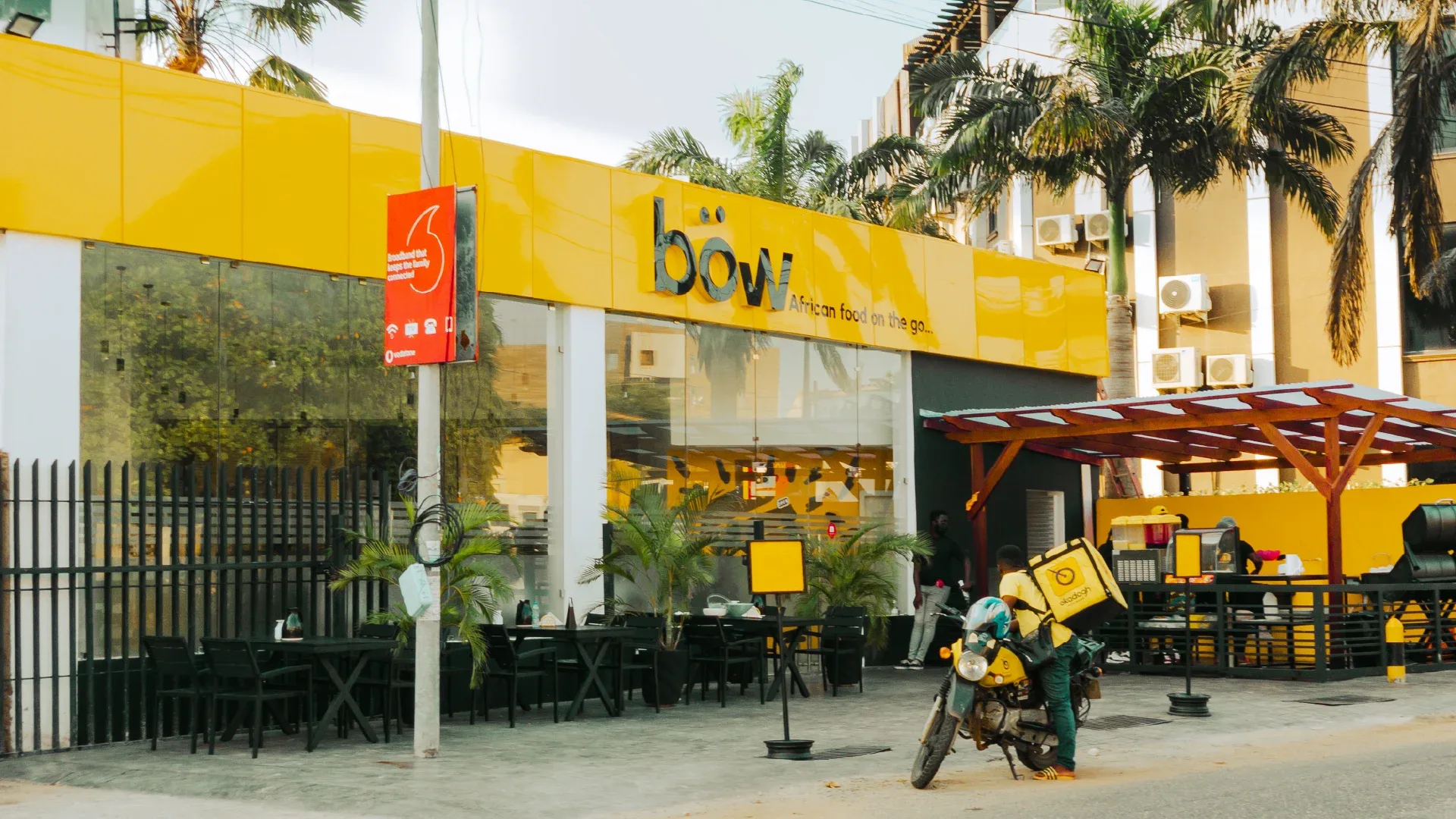 Böw